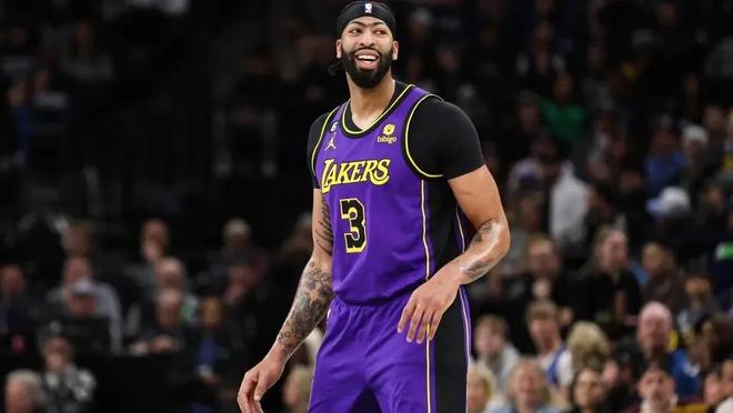 开赛中表现 开赛中表现