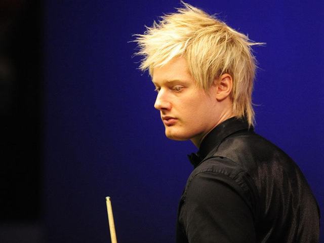 赛中继续展 赛中继续展