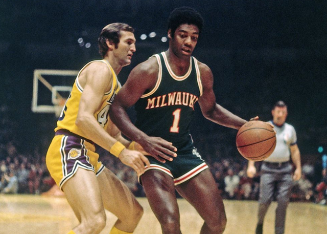 因伤病困扰 因伤病困扰