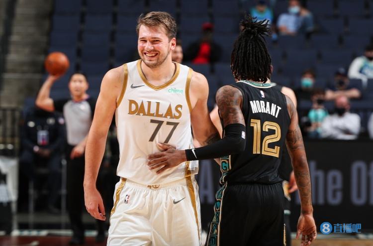 力上展现出 力上展现出